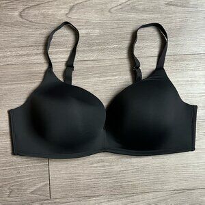 Maidenform Black Wireless Push-up Bra Plunge Neckline Size XL